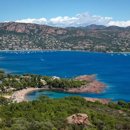 Climatise - A 50m - - Wifi Gratuit - Fr-1-466a-39 Saint-Raphael (Var)